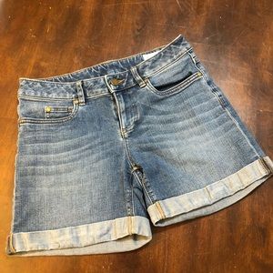 Turo by Vince Camuto Jean Shorts - size 27/4